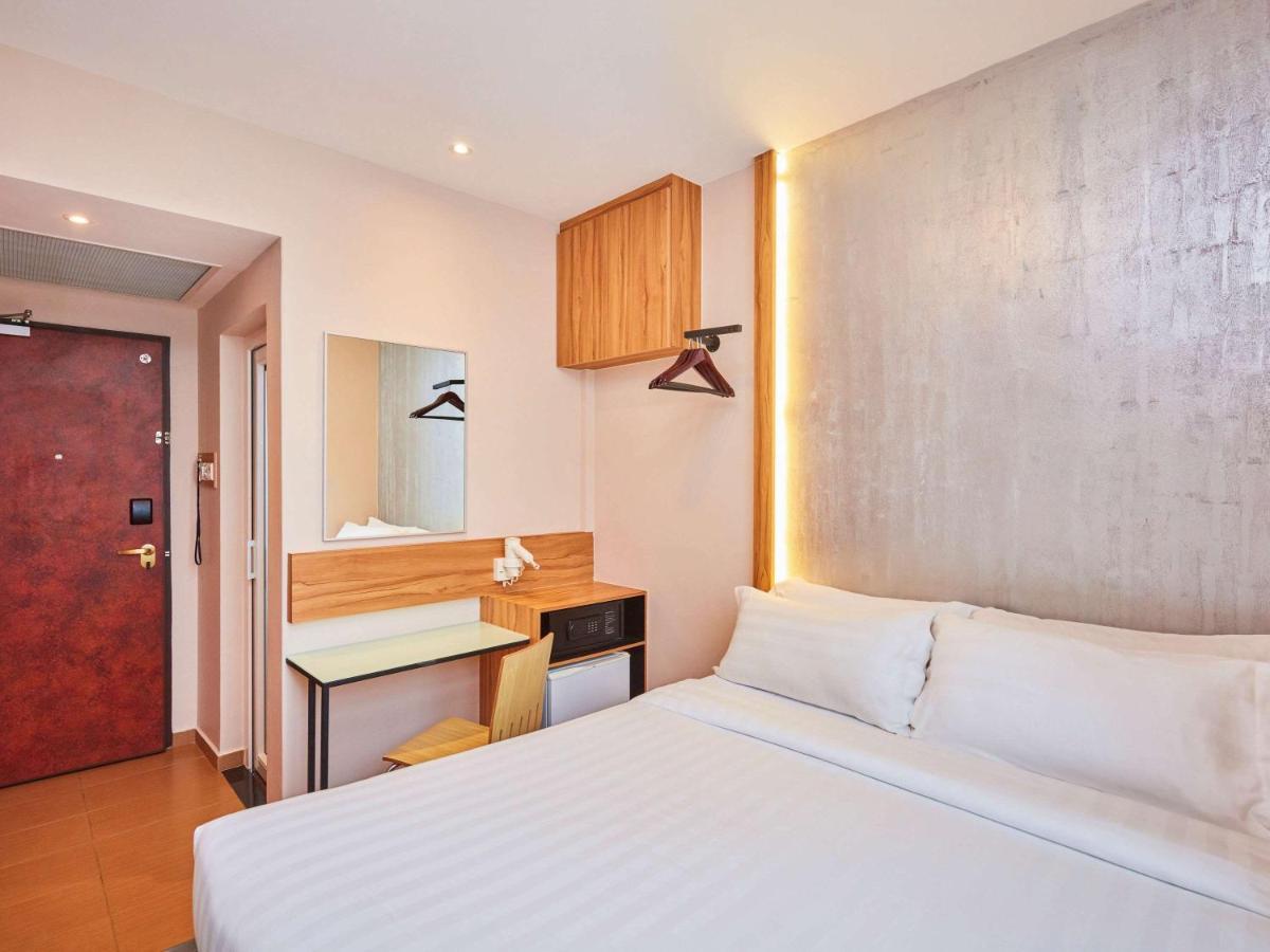 Ibis Budget Singapore West Coast Exterior photo