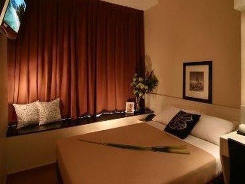 Ibis Budget Singapore West Coast Exterior photo